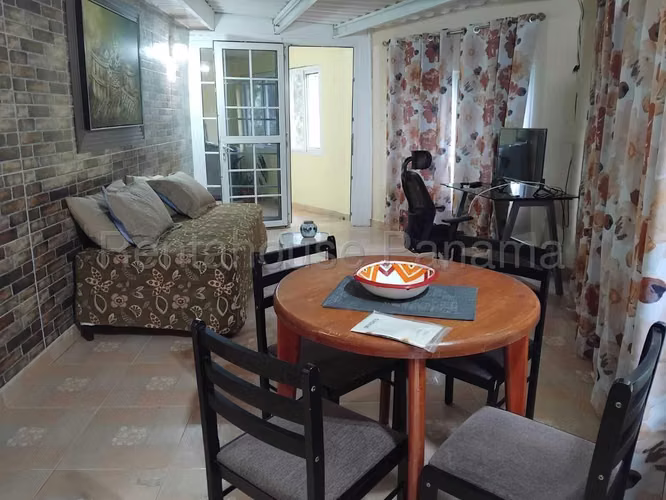 VENTA DE LOTE CON CABAÑA EN ALTOS DE  CERRO AZUL HQ