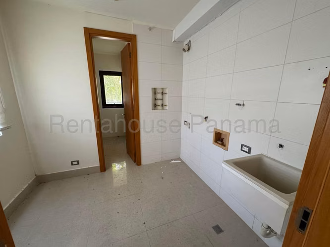 VENTA DE APARTAMENTO EN SAN CARLOS MCD25-6952