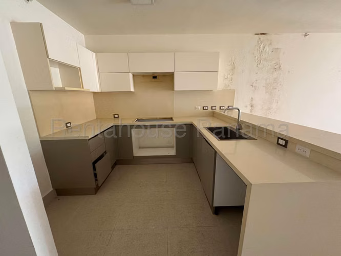 VENTA DE APARTAMENTO EN SAN CARLOS MCD25-6952