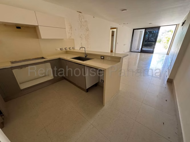 VENTA DE APARTAMENTO EN SAN CARLOS MCD25-6952