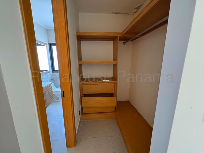 VENTA DE APARTAMENTO EN SAN CARLOS MCD25-6952