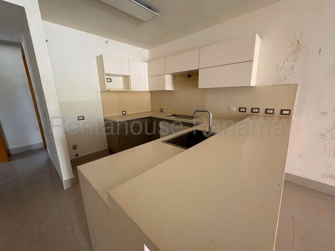 VENTA DE APARTAMENTO EN SAN CARLOS MCD25-6952