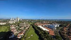 Alquiler de Apartamentocon 215m2 en Santa Maria PH Greenview 26-5275SR
