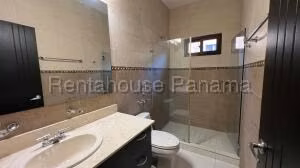 Alquiler de Casa con 612m2 en Costa Sur PH Sunset Coast 26-5958SR