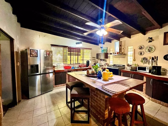 Venta de Espectacular Casa en las Cumbres - Imagen 5