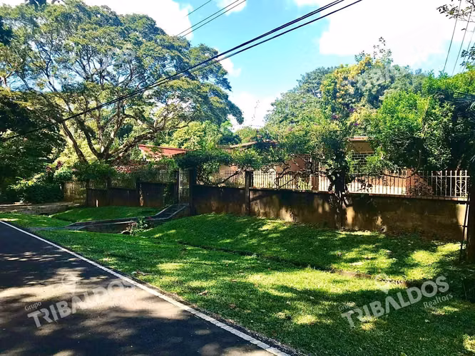 Venta de Espectacular Casa en las Cumbres - Imagen 12