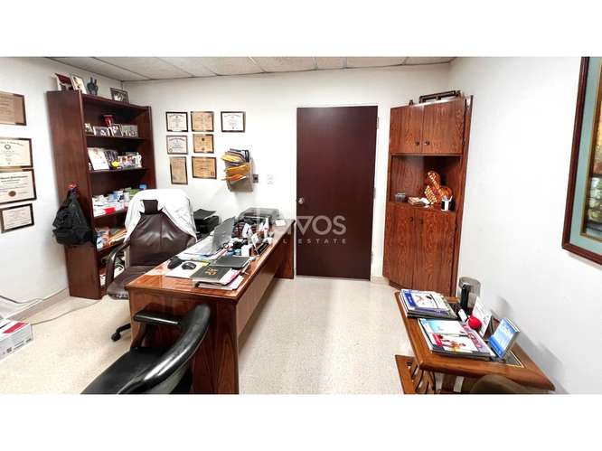 VENTA DE CONSULTORIO EQUIPADO CON VISTAS A LA CIUDAD - PUNTA PAITILLA - Imagen 10