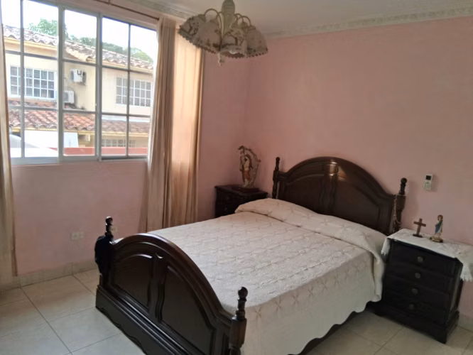 SE VENDE CASA EN DORADO SPRING – EXCLUSIVA RESIDENCIA EN COMUNIDAD CERRADA