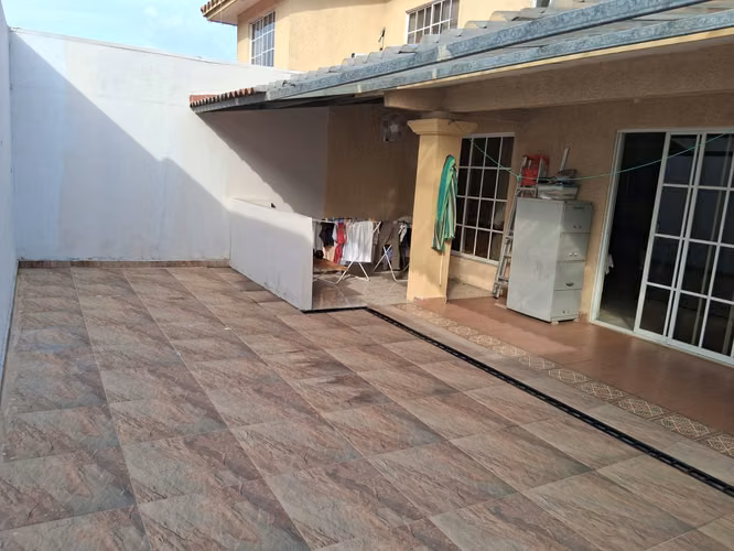 SE VENDE CASA EN DORADO SPRING – EXCLUSIVA RESIDENCIA EN COMUNIDAD CERRADA