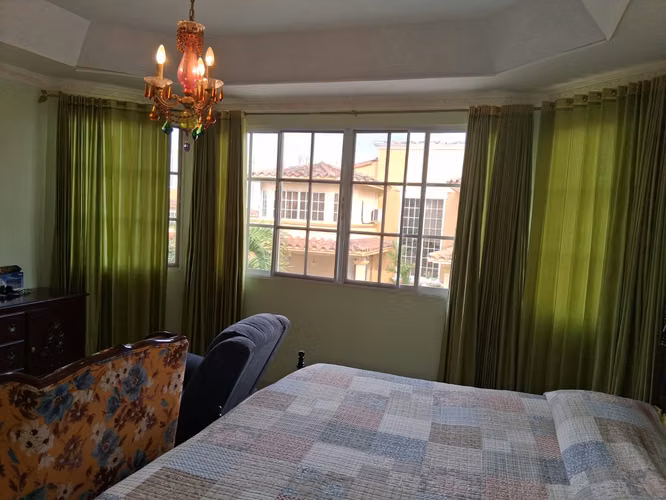 SE VENDE CASA EN DORADO SPRING – EXCLUSIVA RESIDENCIA EN COMUNIDAD CERRADA