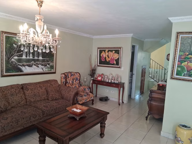 SE VENDE CASA EN DORADO SPRING – EXCLUSIVA RESIDENCIA EN COMUNIDAD CERRADA