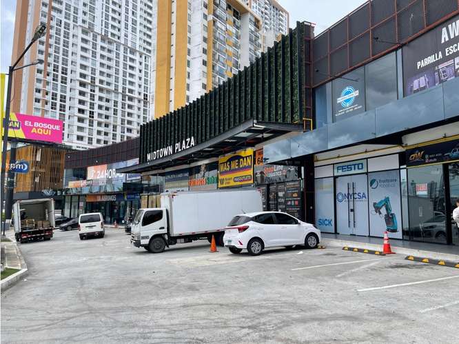 SE ALQUILA LOCAL EN MIDTOWN PLAZA TUMBA MUERTO CON MEZZANINE