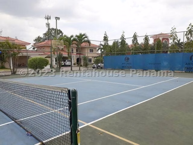 Venta de casa en Costa del Este   AK