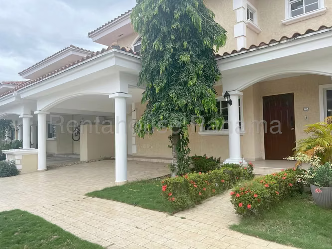 Venta de casa en Costa del Este   AK
