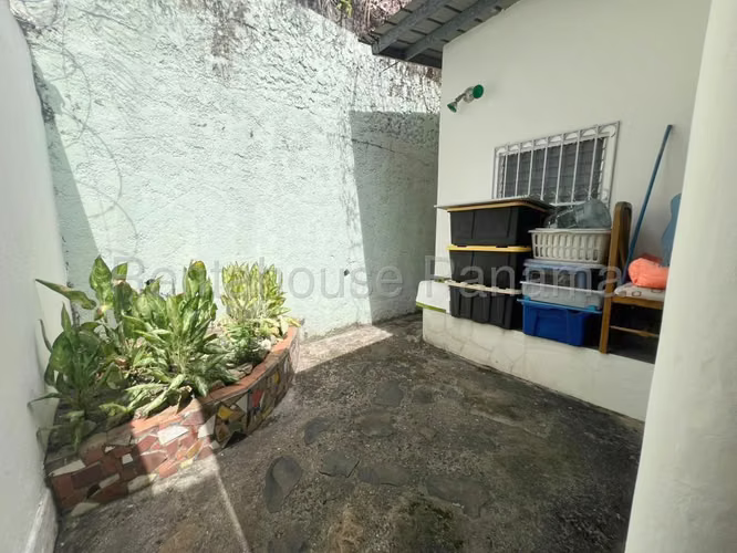 Venta de casa en Condado del Rey   AK