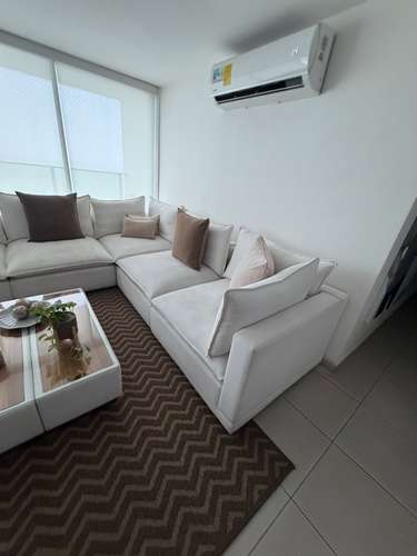 VENDO HERMOSO SOFA DE 3 X 3.10 COLOR BLANCO HUESO