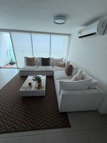 VENDO HERMOSO SOFA DE 3 X 3.10 COLOR BLANCO HUESO