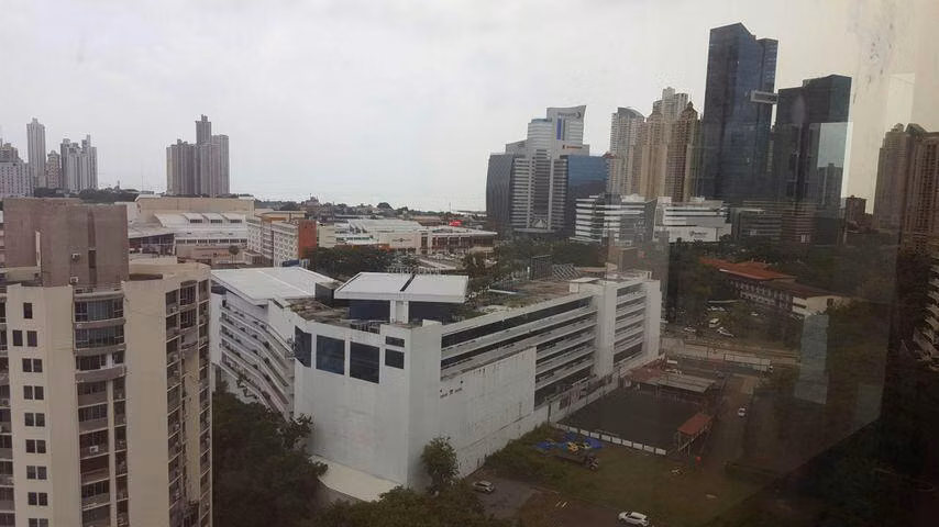 Oficina Comercial en Alquiler en Obarrio JG