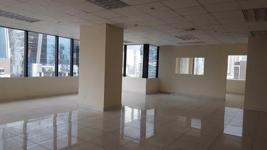 Oficina Comercial en Alquiler en Obarrio JG