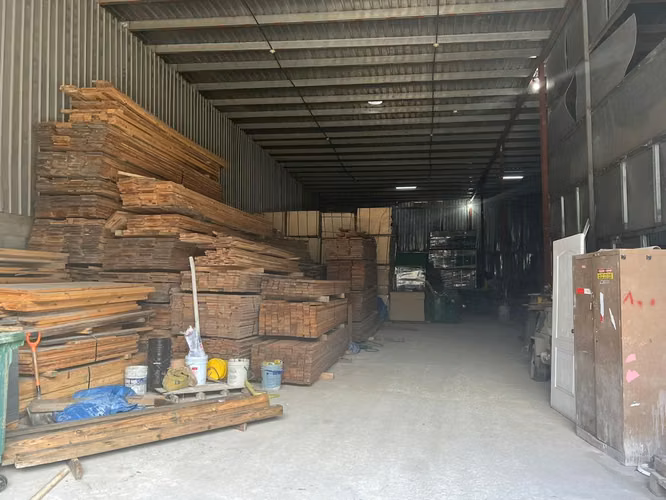 ALQUILER BODEGA COMPLEJO MAÑANITA SEGURIDAD 550M2 VV