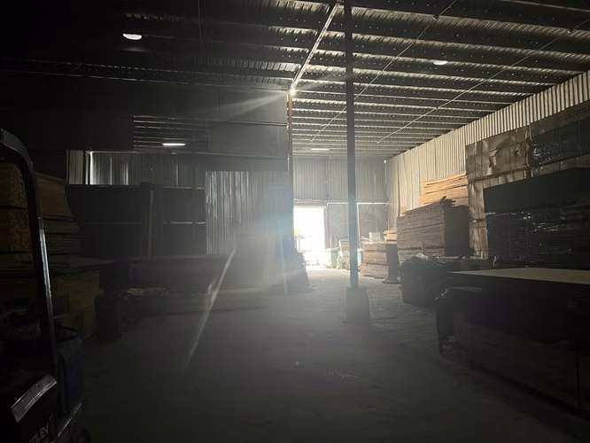 ALQUILER BODEGA COMPLEJO MAÑANITA SEGURIDAD 550M2 VV