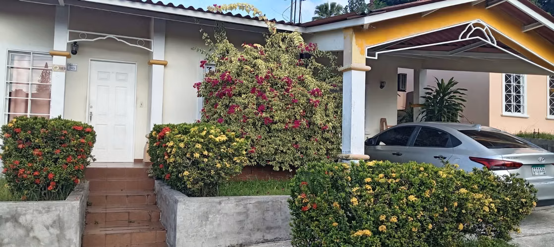 VENDO VILLA ZAITA 255m2, RESIDENCIAL LOS LAURELES 133.61 m2