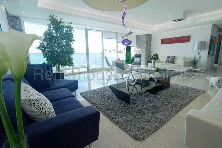 Apartamento  Amoblado en Venta en Ocean Two Costa del Este CIG264168