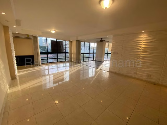 Apartamento en Venta en El Cangrejo Aranjuez 26YCG6496