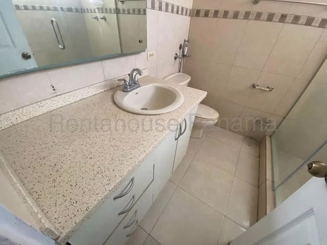 Apartamento en Venta en El Cangrejo Aranjuez 26YCG6496