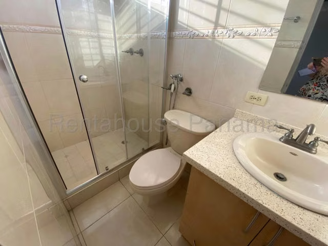 Apartamento en Venta en El Cangrejo Aranjuez 26YCG6496