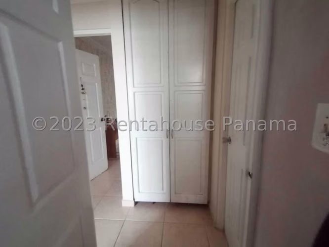 Casa en venta en Brisas del Golf KC