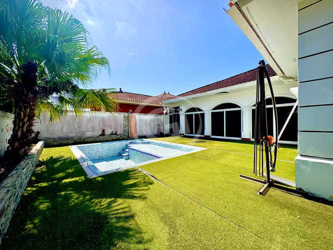 Venta Casa Sunset Coast de una planta con piscina – Remate bancario - Imagen 7
