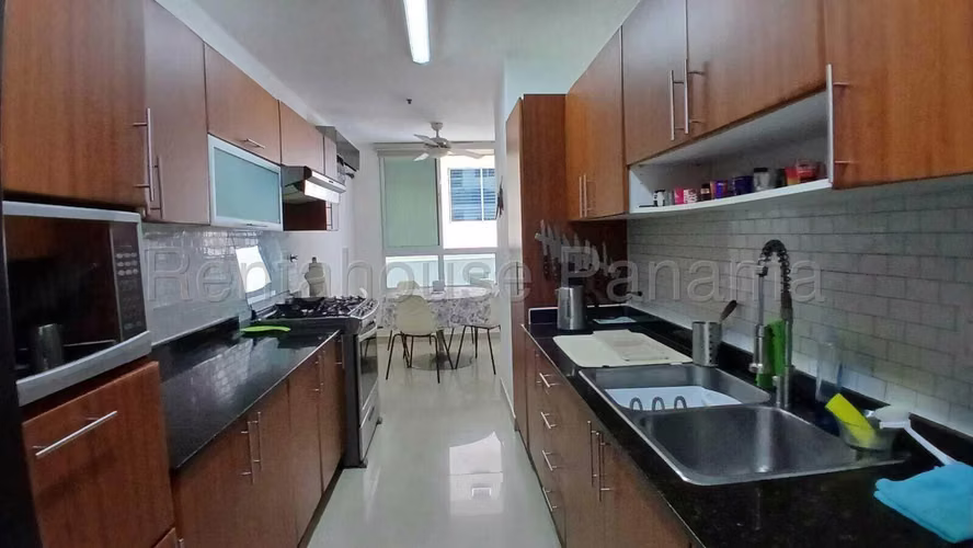 Alquiler de Apartamento Con buena Distribucion en San Francisco 26*1627Mfk