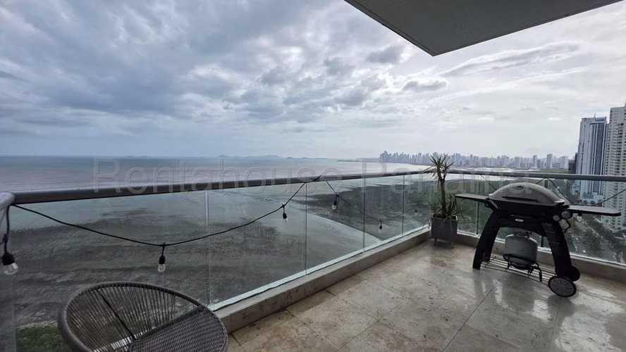 alquilo apartamento amoblado en costa del este OF 26-6503
