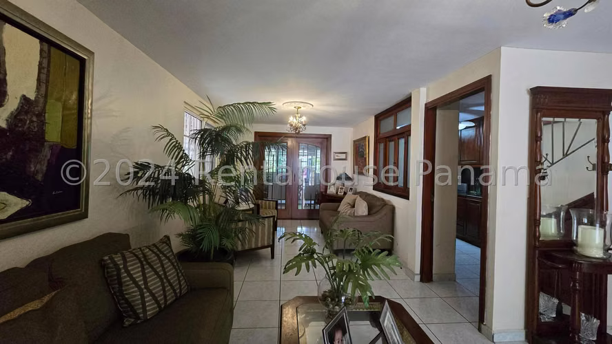 Venta de casa en Condado del Rey KC