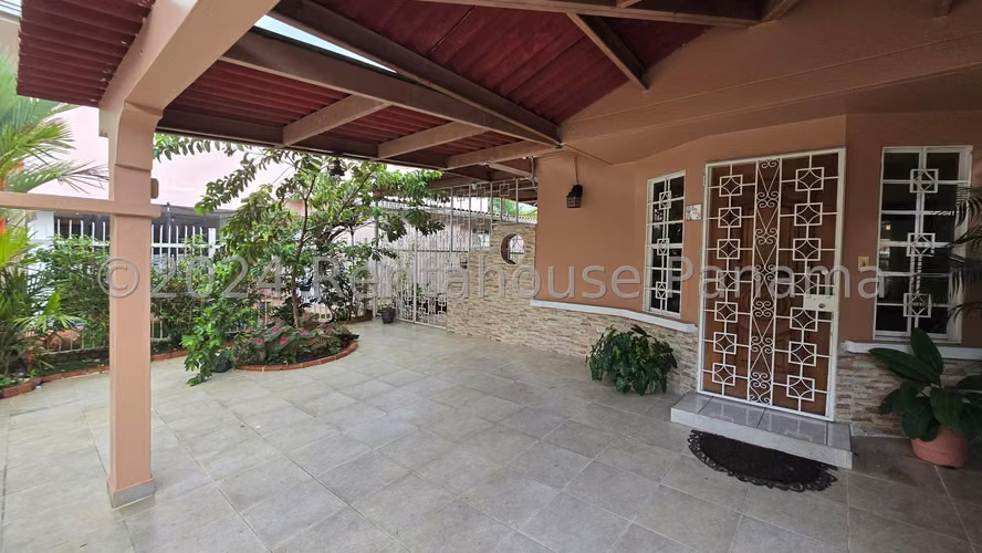 Venta de casa en Condado del Rey KC