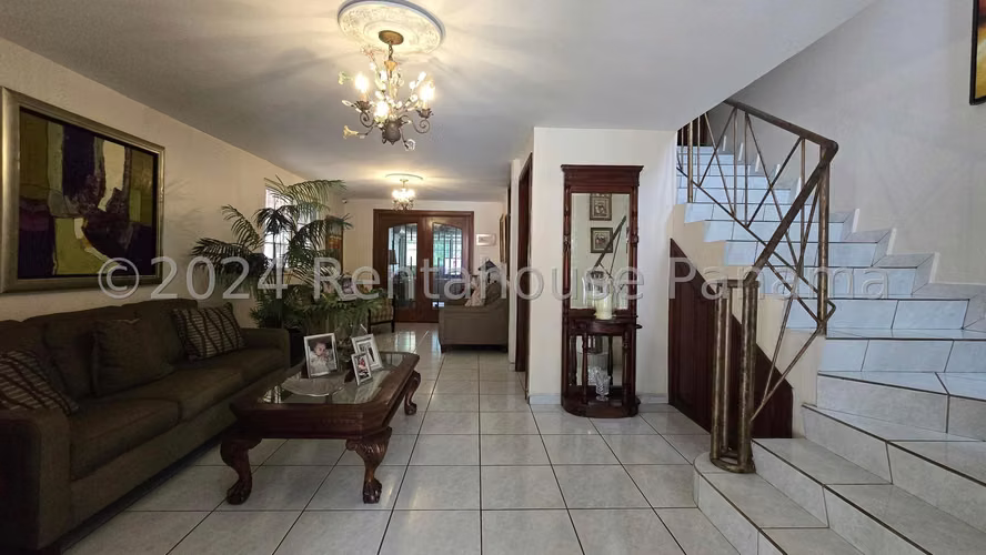 Venta de casa en Condado del Rey KC