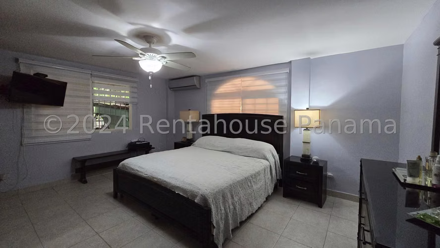 Venta de casa en Condado del Rey KC