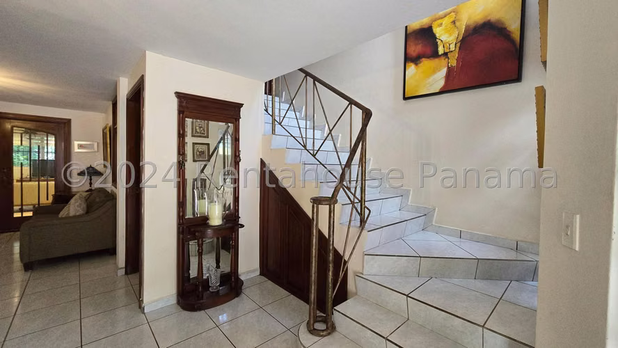Venta de casa en Condado del Rey KC