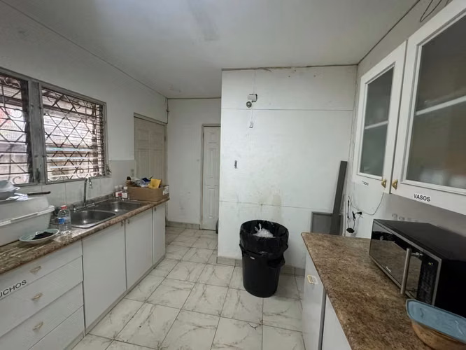 Oficina Comercial en alquiler de Dos Plantas- Hato Pintado
