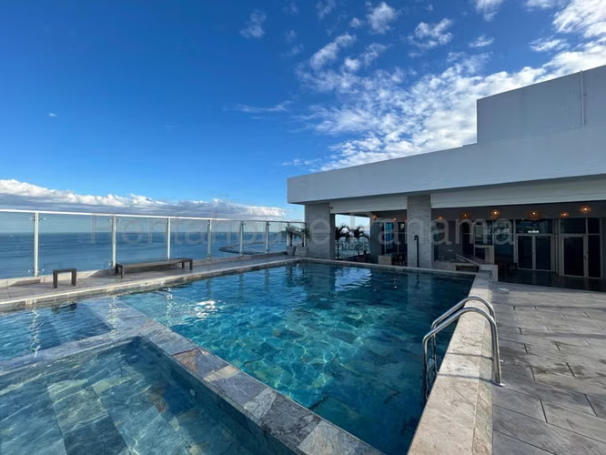 vendo apartamento en avenida balboa OF 26-6492