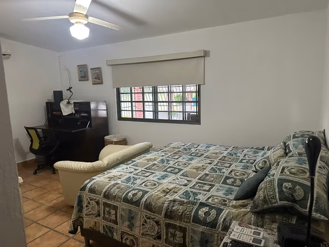 Casa en Venta en Coronado con 3,000 m², Piscina, Planta Solar y Amplio Jardín – $575,000