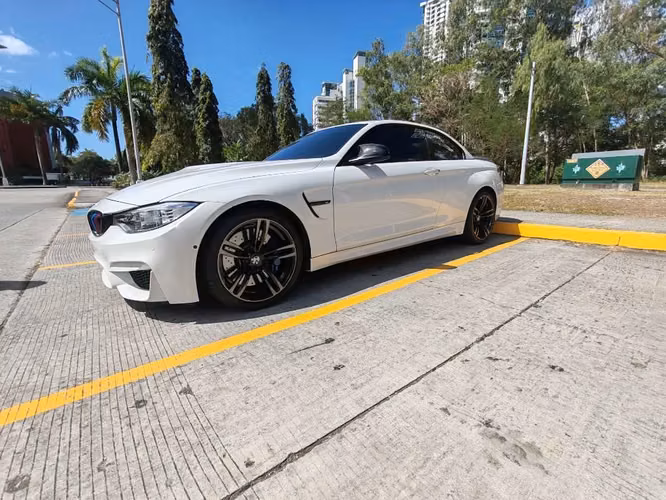 BMW M4 convertible 2015 NEGOCIABLE