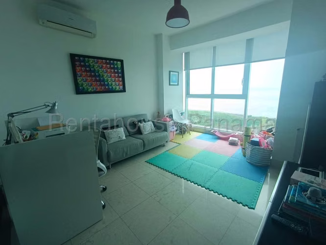 alquilo apartamento en costa del este OF 26-6220