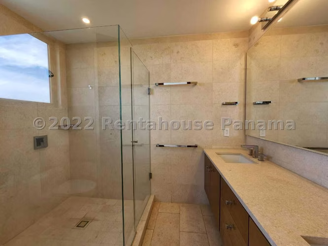 Venta de Apartamento en Santa Maria  con vista al campo de golf 26*1709Mfk