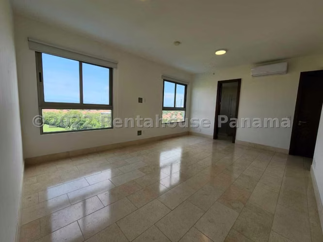 Venta de Apartamento en Santa Maria  con vista al campo de golf 26*1709Mfk