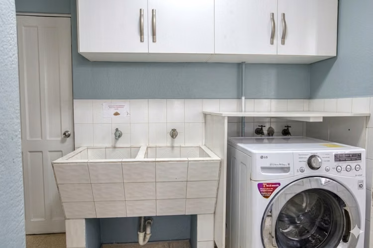 PH Mónaco en Venta - Espacioso, Remodelado y Bien Ubicado
