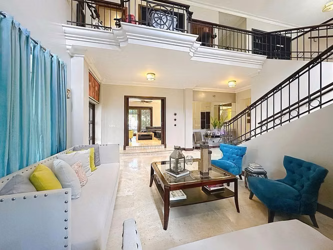 Venta de Casa en PH Residencial Camino de Cruces, Ancón