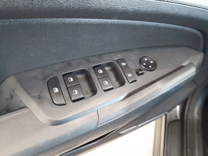 KIA SPORTAGE - 2025 - SPO - Automarket - Imagen 4
