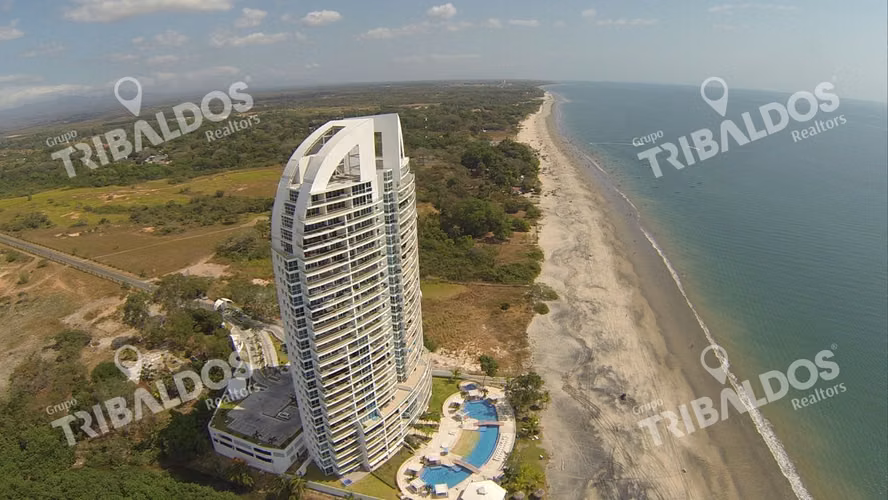 Venta de Apartamento en Santa Clara Residences, frente al mar